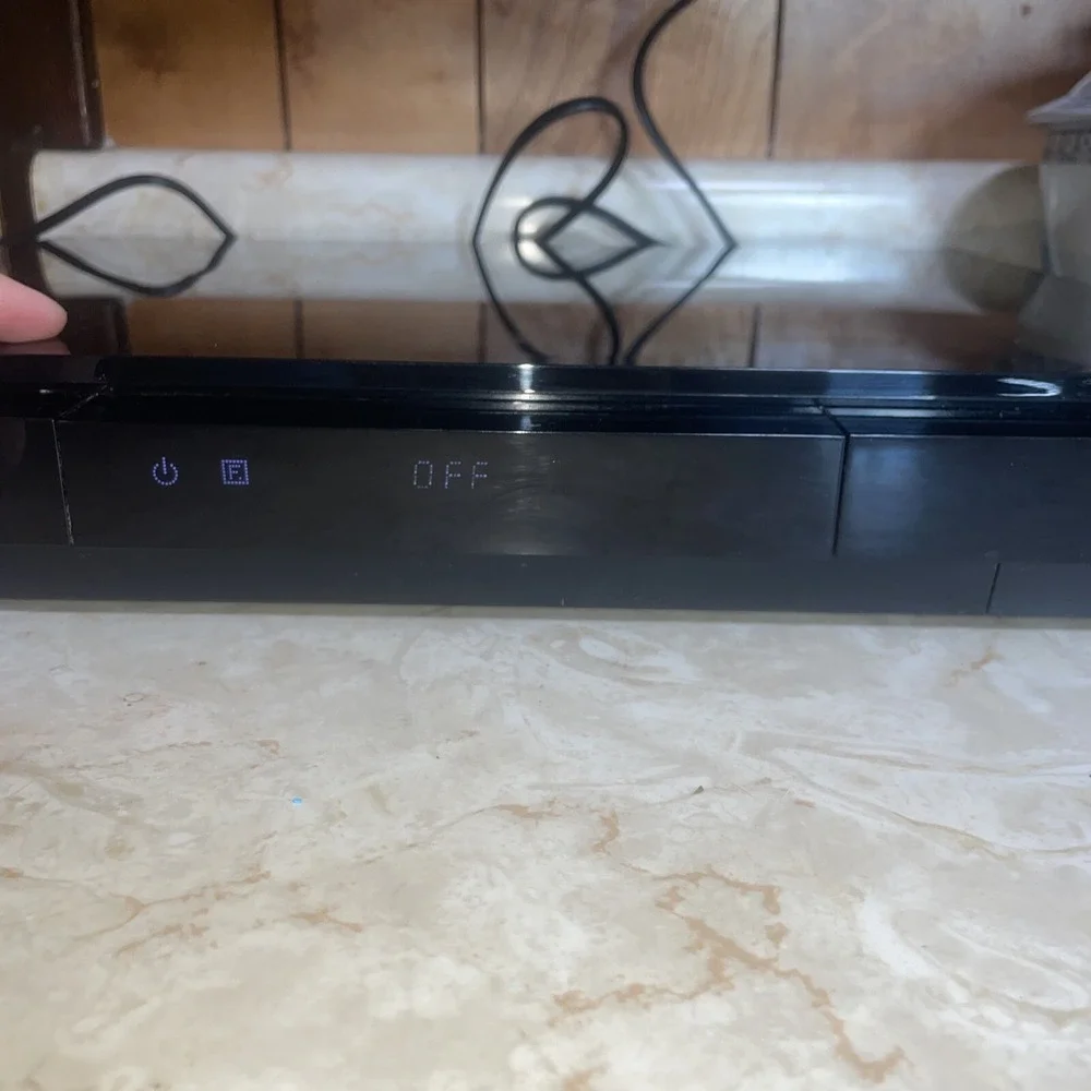 Samsung HT-D5300 Blu Ray DVD Surround Sound 5.1 Ch No Remote Tested &‎ Working